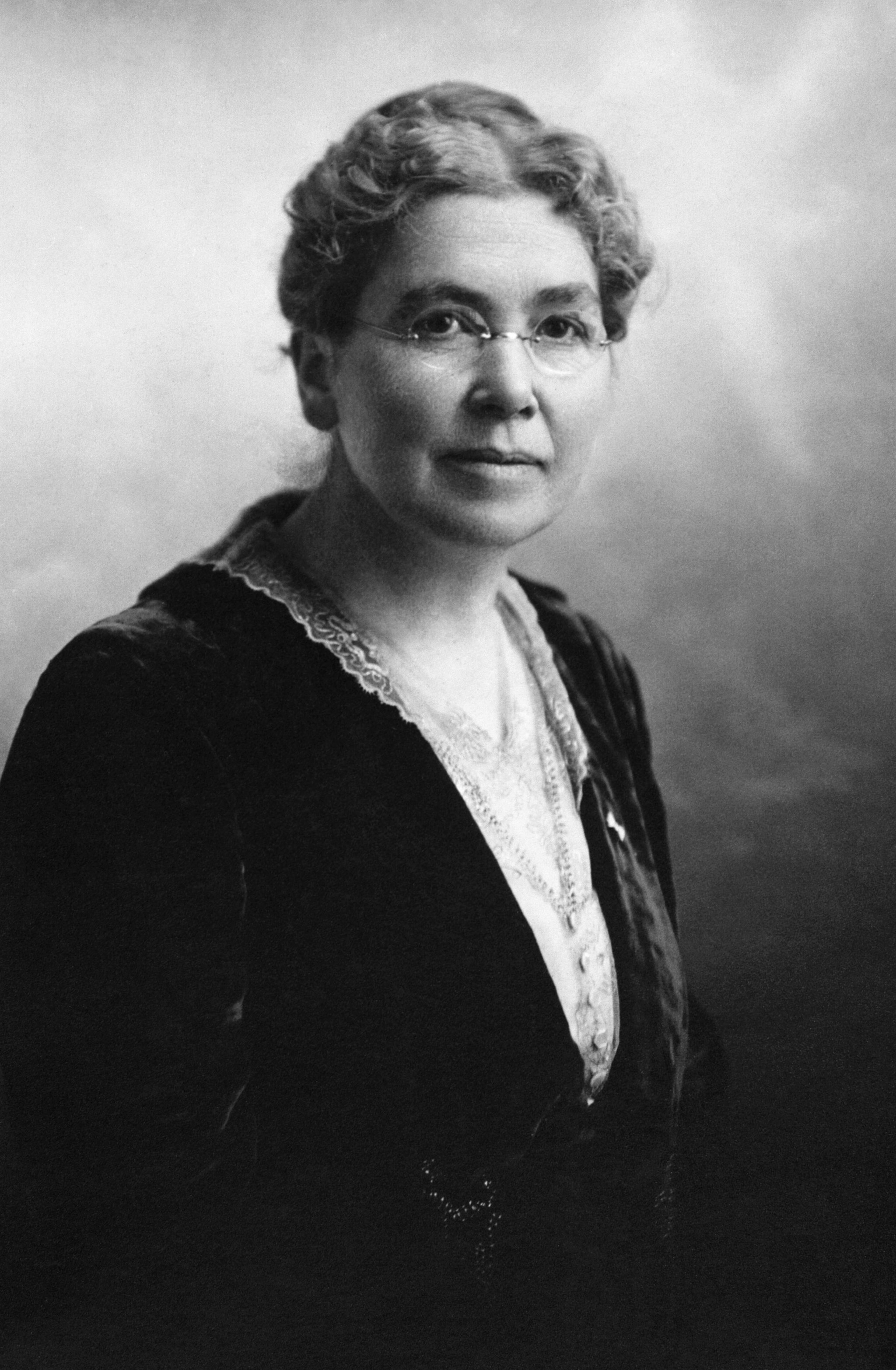 Louise McKinney in 1917
